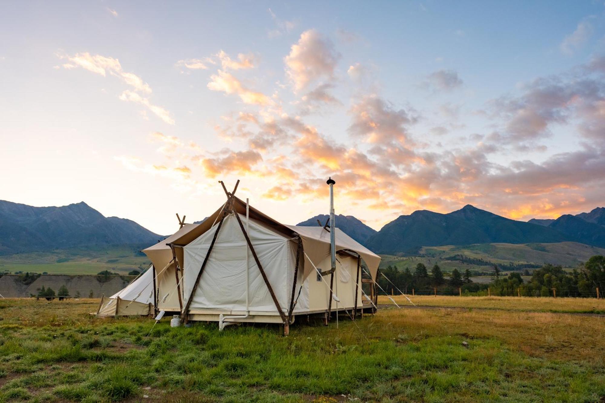 Under Canvas North Yellowstone - Paradise Valley Livingston Zewnętrze zdjęcie