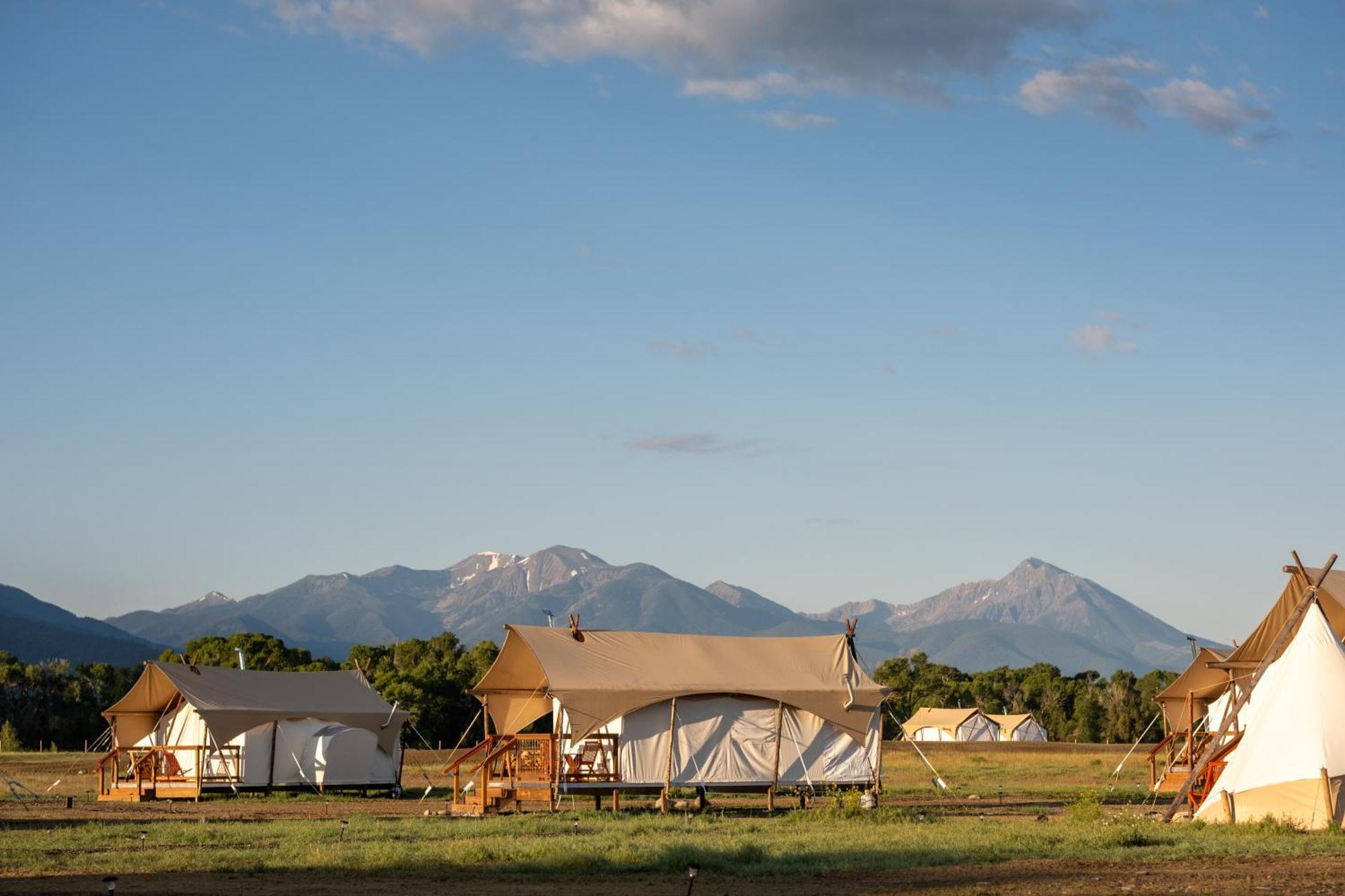 Under Canvas North Yellowstone - Paradise Valley Livingston Zewnętrze zdjęcie
